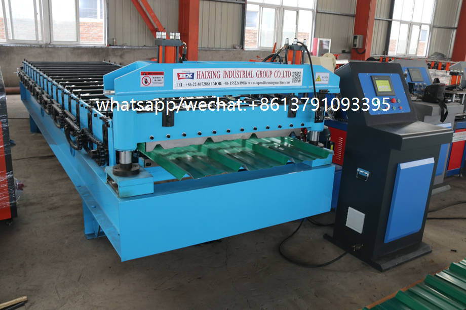 Automatic roof roll forming machine